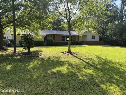 32 Dogwood Lane Whiteville NC 28472
