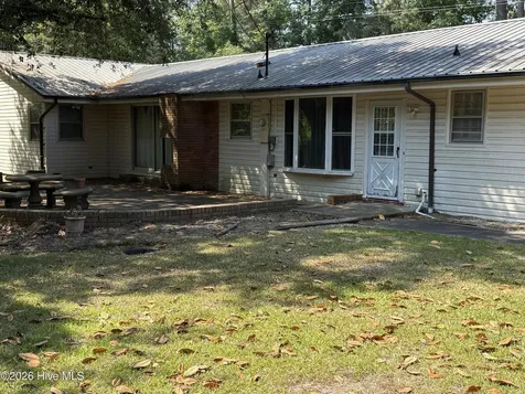 32 Dogwood Lane Whiteville NC 28472