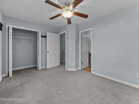 200 Lanieve Court Hubert NC 28539
