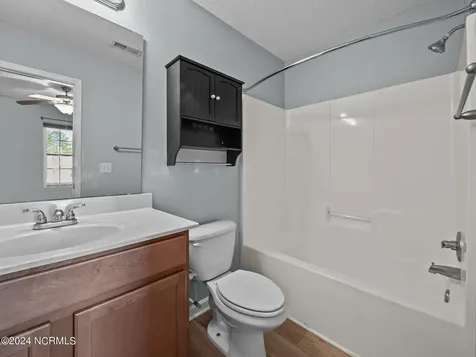 200 Lanieve Court Hubert NC 28539