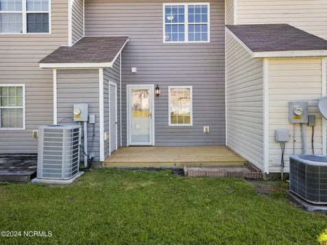 200 Lanieve Court Hubert NC 28539