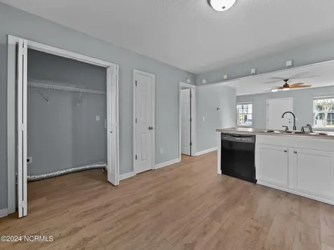 200 Lanieve Court Hubert NC 28539