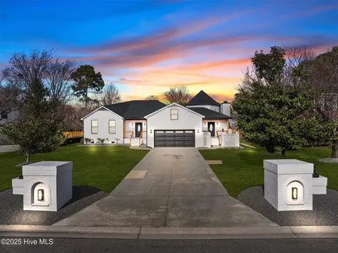 1224 Williamsburg Court Wilmington NC 28411
