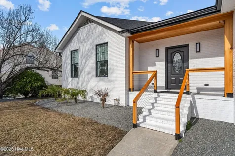 1224 Williamsburg Court Wilmington NC 28411