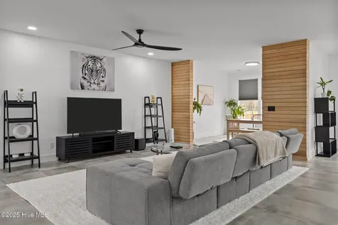 1224 Williamsburg Court Wilmington NC 28411