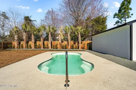 1224 Williamsburg Court Wilmington NC 28411