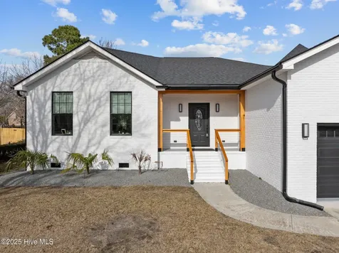 1224 Williamsburg Court Wilmington NC 28411