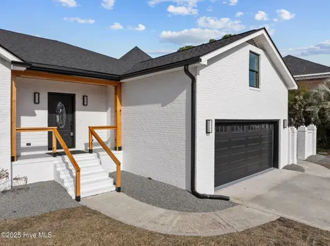 1224 Williamsburg Court Wilmington NC 28411