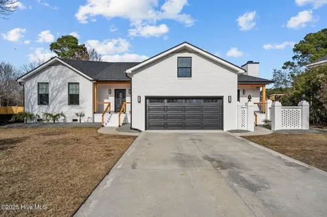 1224 Williamsburg Court Wilmington NC 28411