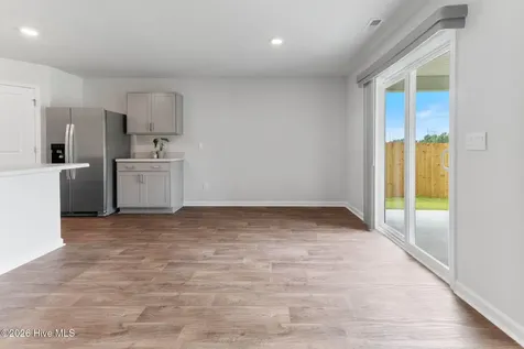 1119 King Eider Way Winnabow NC 28479