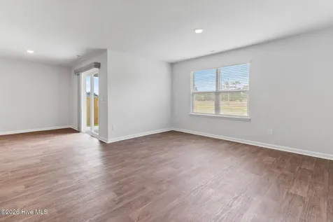 1119 King Eider Way Winnabow NC 28479