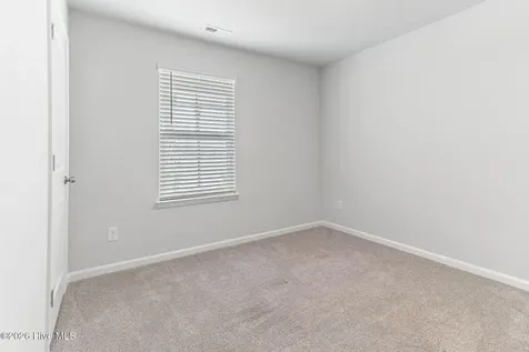 1119 King Eider Way Winnabow NC 28479