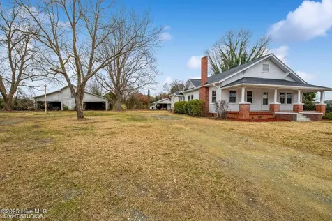 2291 Goldsboro Highway Newton Grove NC 28366