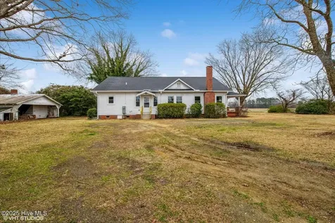 2291 Goldsboro Highway Newton Grove NC 28366