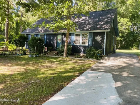 744 Mrs Tates Road Whiteville NC 28472