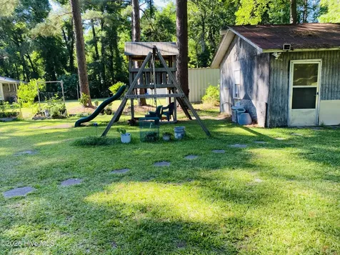 744 Mrs Tates Road Whiteville NC 28472