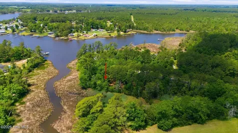 960 Southern Plantation Drive N Oriental NC 28571