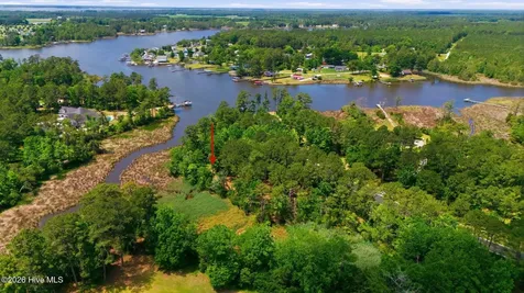 960 Southern Plantation Drive N Oriental NC 28571