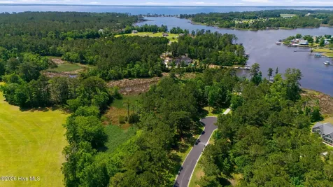 960 Southern Plantation Drive N Oriental NC 28571