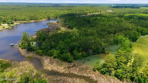 960 Southern Plantation Drive N Oriental NC 28571