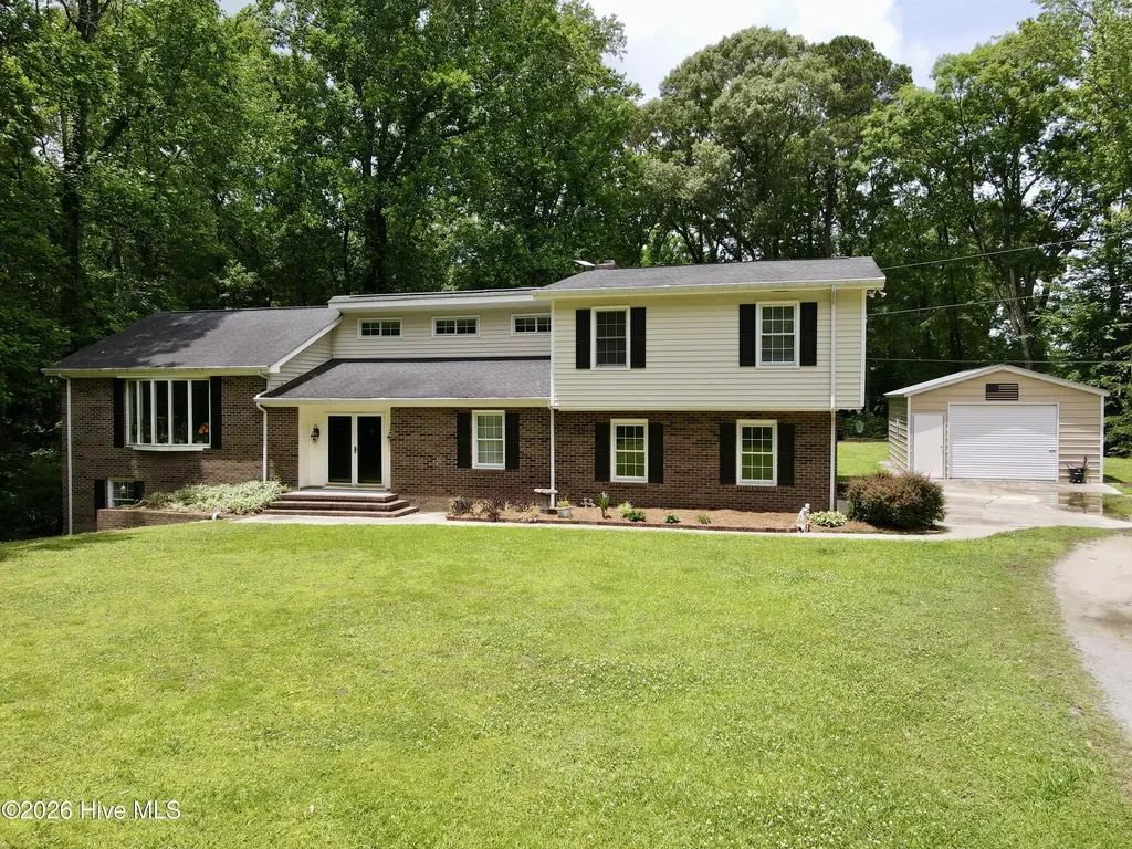 1191 Robin Lane Jamesville NC 27846