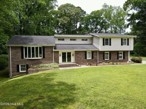 1191 Robin Lane Jamesville NC 27846