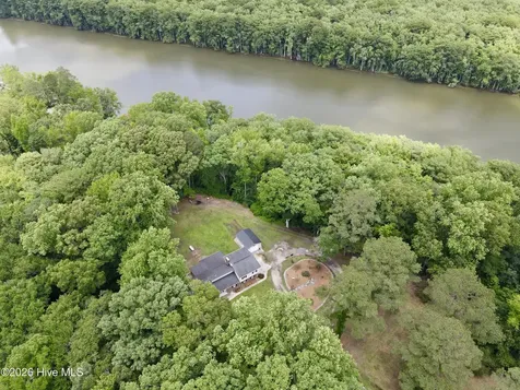 1191 Robin Lane Jamesville NC 27846