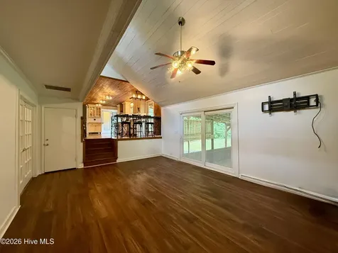 1191 Robin Lane Jamesville NC 27846