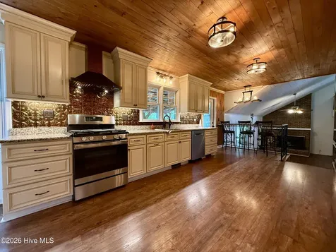 1191 Robin Lane Jamesville NC 27846