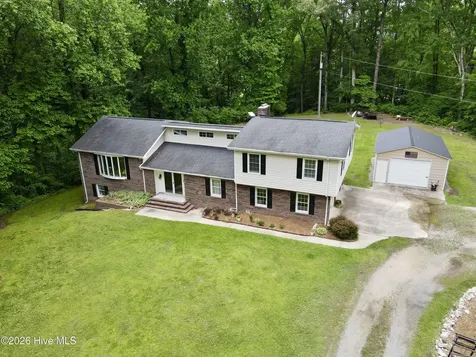1191 Robin Lane Jamesville NC 27846