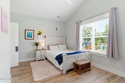 206 NE 61st Street Oak Island NC 28465
