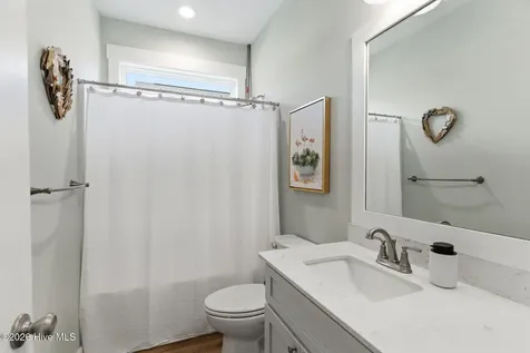 206 NE 61st Street Oak Island NC 28465