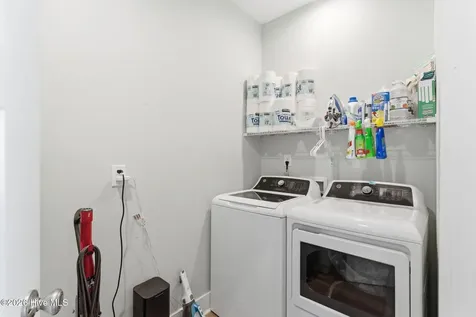 206 NE 61st Street Oak Island NC 28465