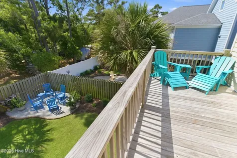 206 NE 61st Street Oak Island NC 28465