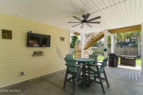 206 NE 61st Street Oak Island NC 28465