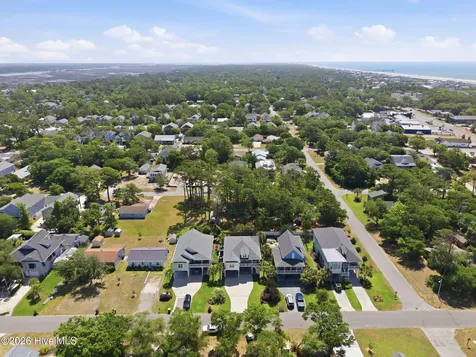 206 NE 61st Street Oak Island NC 28465