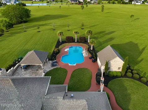 1223 Autumn Lakes Drive Grimesland NC 27837