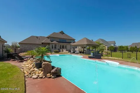 1223 Autumn Lakes Drive Grimesland NC 27837