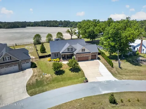 30 Gloria Grande Court Willow Spring NC 27592