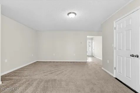 153 Giddens Street Newton Grove NC 28366