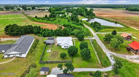153 Giddens Street Newton Grove NC 28366