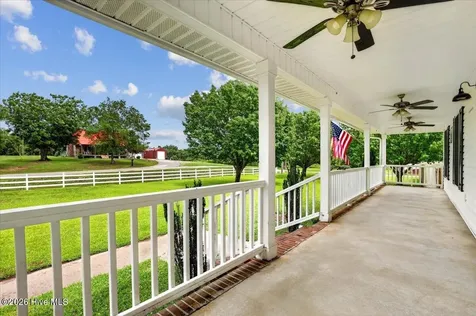 153 Giddens Street Newton Grove NC 28366