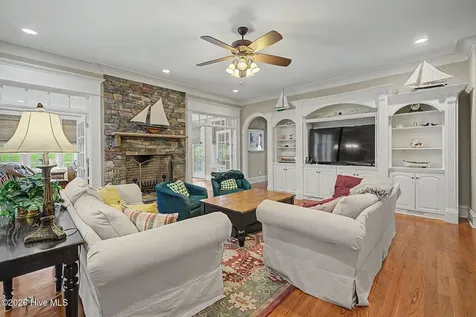4211 Westland Lane Southport NC 28461