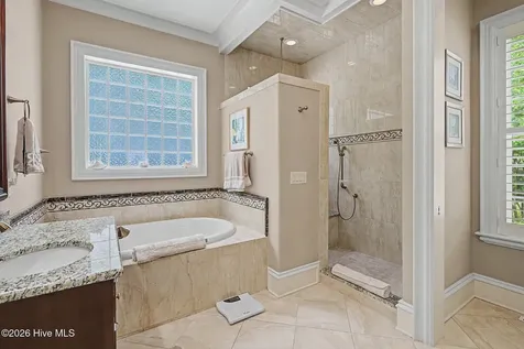 4211 Westland Lane Southport NC 28461