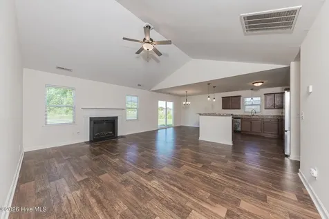 100 Mingo Drive Richlands NC 28574