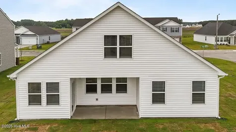 2012 Hap Barden Way New Bern NC 28562