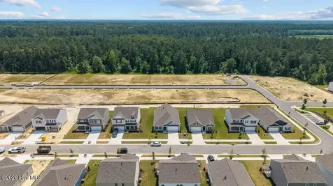 2012 Hap Barden Way New Bern NC 28562