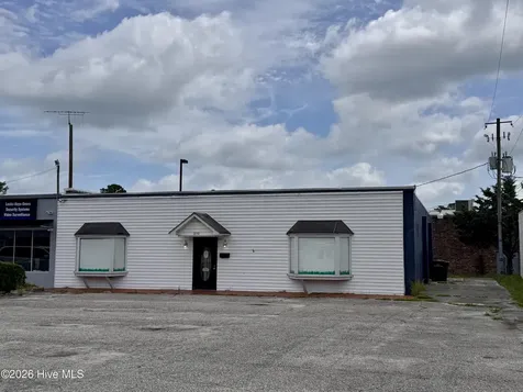 210 Henderson Drive Jacksonville NC 28540