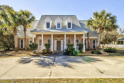 613 Clarendon Avenue Carolina Beach NC 28428