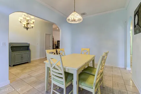 613 Clarendon Avenue Carolina Beach NC 28428